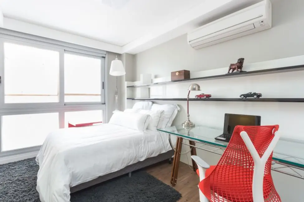 Foto 3 de Apartamento com 3 quartos à venda, 308m2 em Vila Ipiranga, Porto Alegre - RS