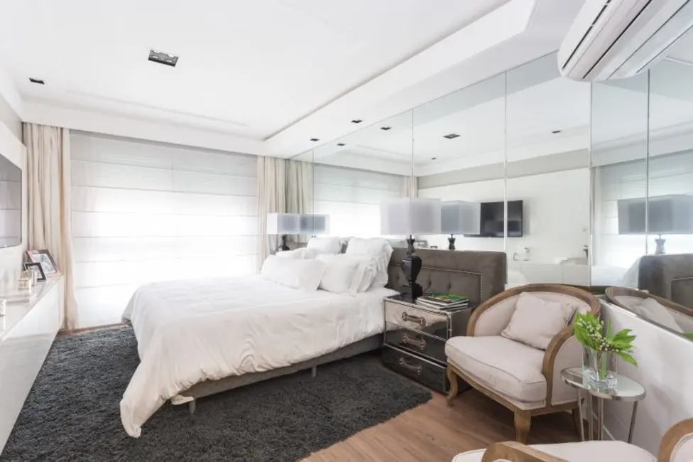 Foto 7 de Apartamento com 3 quartos à venda, 308m2 em Vila Ipiranga, Porto Alegre - RS