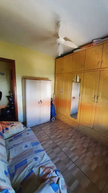 Apartamento com 3 quartos à venda, 80m2 em Vila Ipiranga, Porto Alegre - RS - imagem 5 Foto 5 de Apartamento com 3 quartos à venda, 80m2 em Vila Ipiranga, Porto Alegre - RS