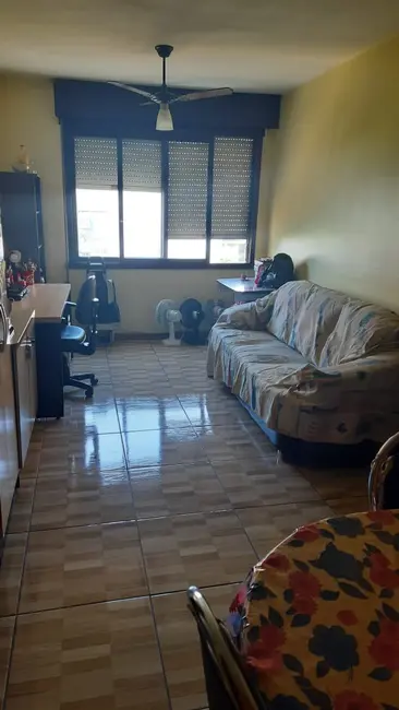 Apartamento com 3 quartos à venda, 80m2 em Vila Ipiranga, Porto Alegre - RS - imagem 6 Foto 6 de Apartamento com 3 quartos à venda, 80m2 em Vila Ipiranga, Porto Alegre - RS