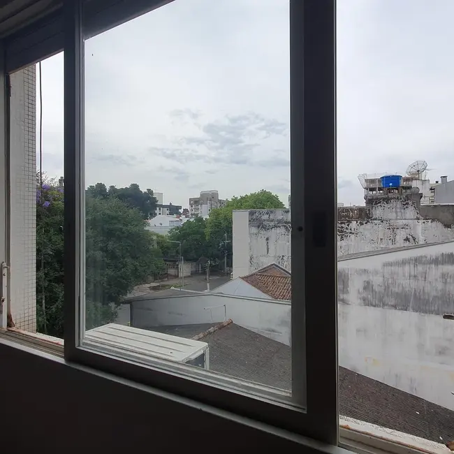 Foto 8 de Kitnet com 1 quarto à venda, 33m2 em São João, Porto Alegre - RS