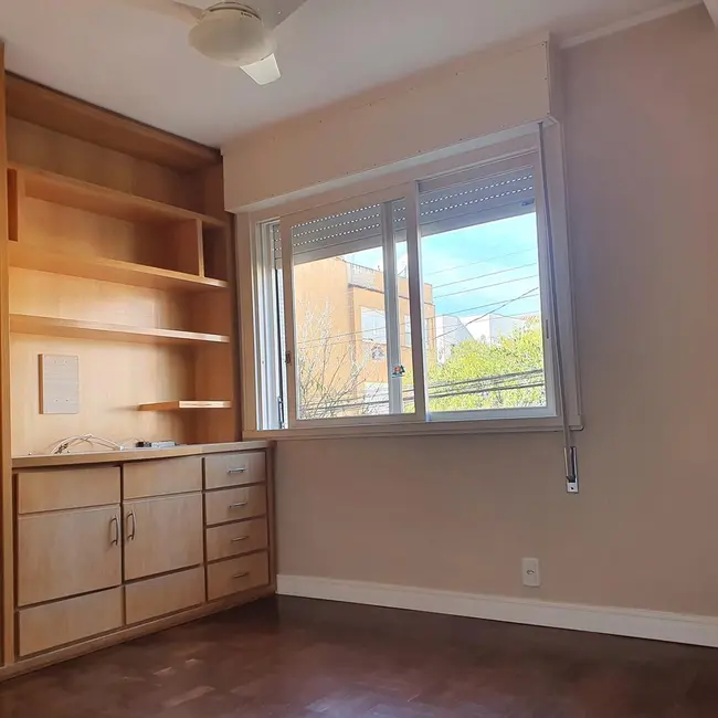 Apartamento com 3 quartos à venda, 92m2 em Menino Deus, Porto Alegre - RS - imagem 9 Foto 9 de Apartamento com 3 quartos à venda, 92m2 em Menino Deus, Porto Alegre - RS