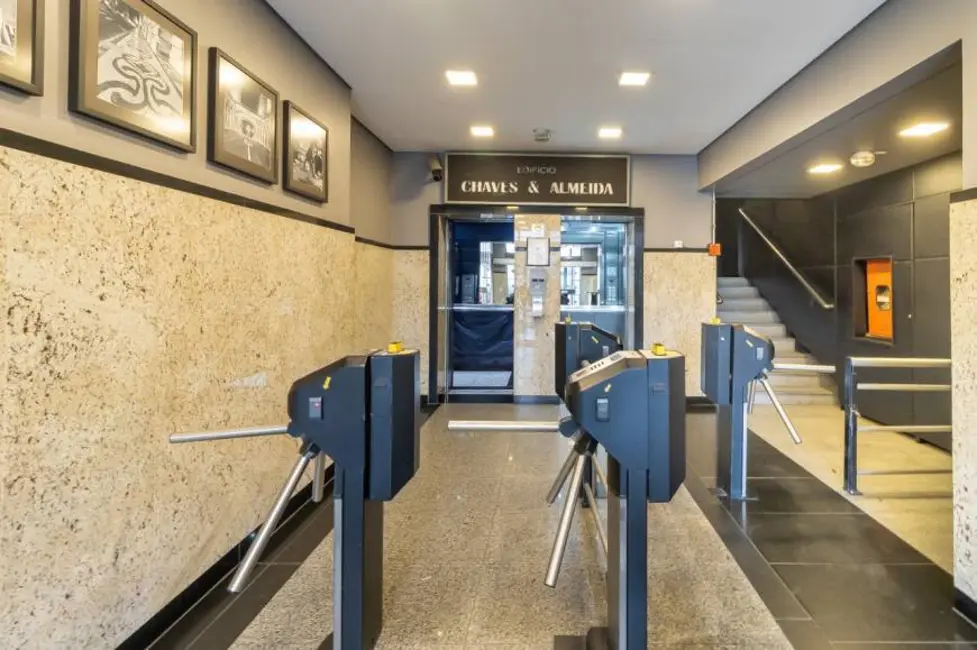 Foto 43 de Sala Comercial para alugar, 479m2 em Porto Alegre - RS