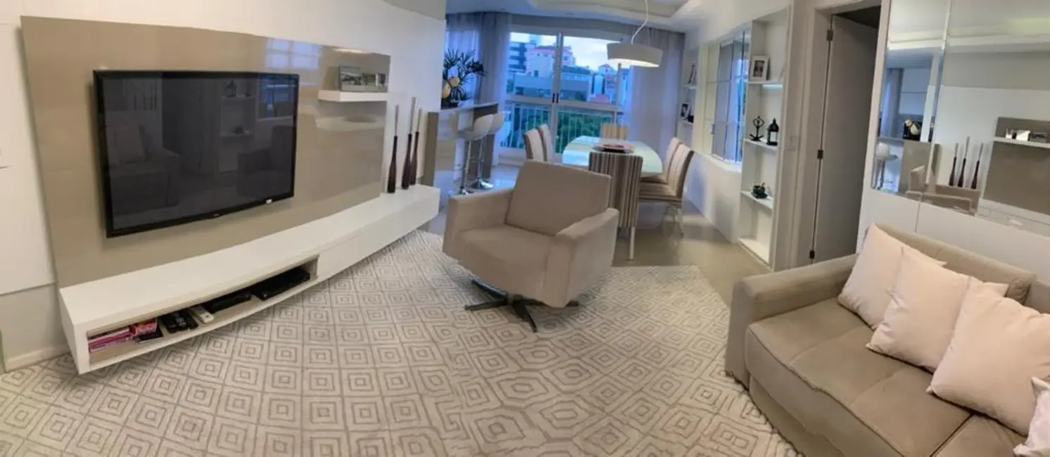 Apartamento com 3 quartos à venda, 110m2 em Petrópolis, Porto Alegre - RS - imagem 8 Foto 8 de Apartamento com 3 quartos à venda, 110m2 em Petrópolis, Porto Alegre - RS