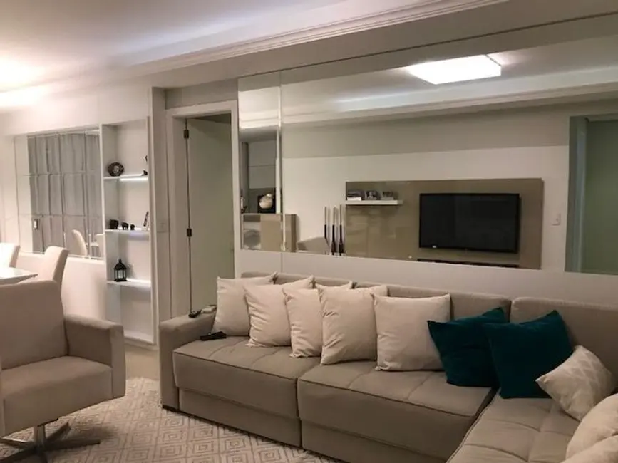 Apartamento com 3 quartos à venda, 110m2 em Petrópolis, Porto Alegre - RS - imagem 4 Foto 4 de Apartamento com 3 quartos à venda, 110m2 em Petrópolis, Porto Alegre - RS