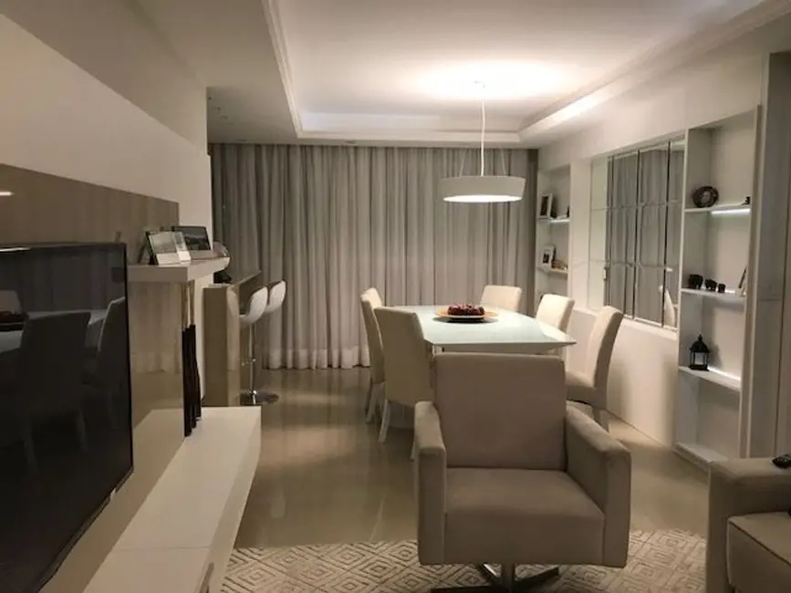 Apartamento com 3 quartos à venda, 110m2 em Petrópolis, Porto Alegre - RS - imagem 7 Foto 7 de Apartamento com 3 quartos à venda, 110m2 em Petrópolis, Porto Alegre - RS