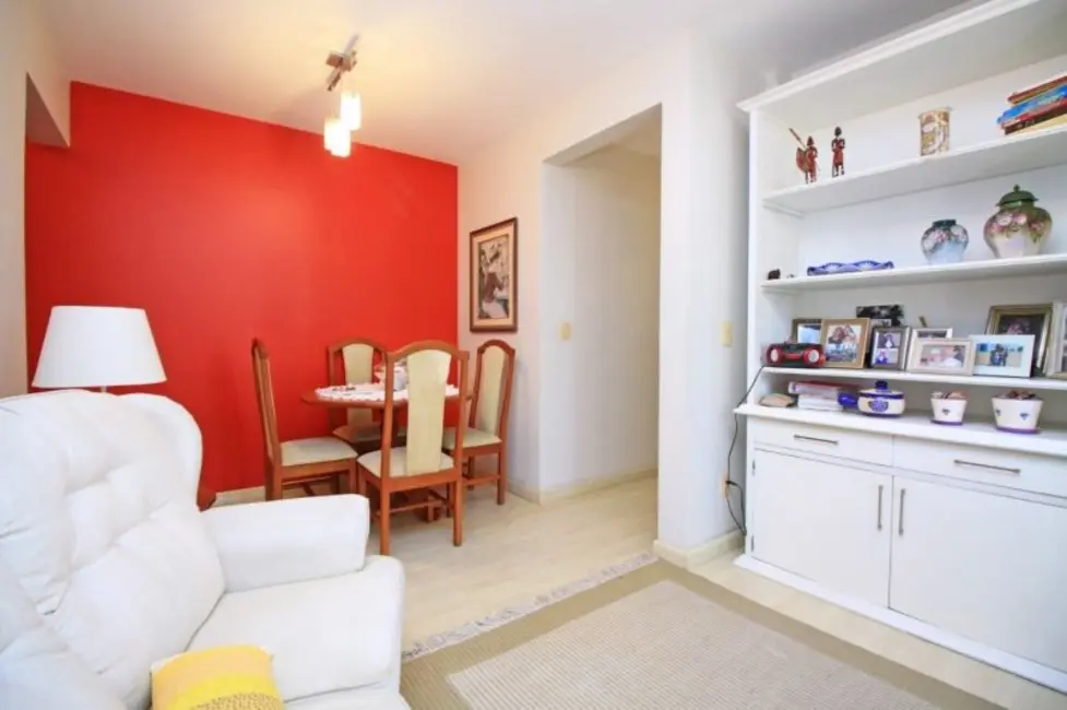 Foto 2 de Apartamento com 2 quartos à venda, 75m2 em Mont Serrat, Porto Alegre - RS