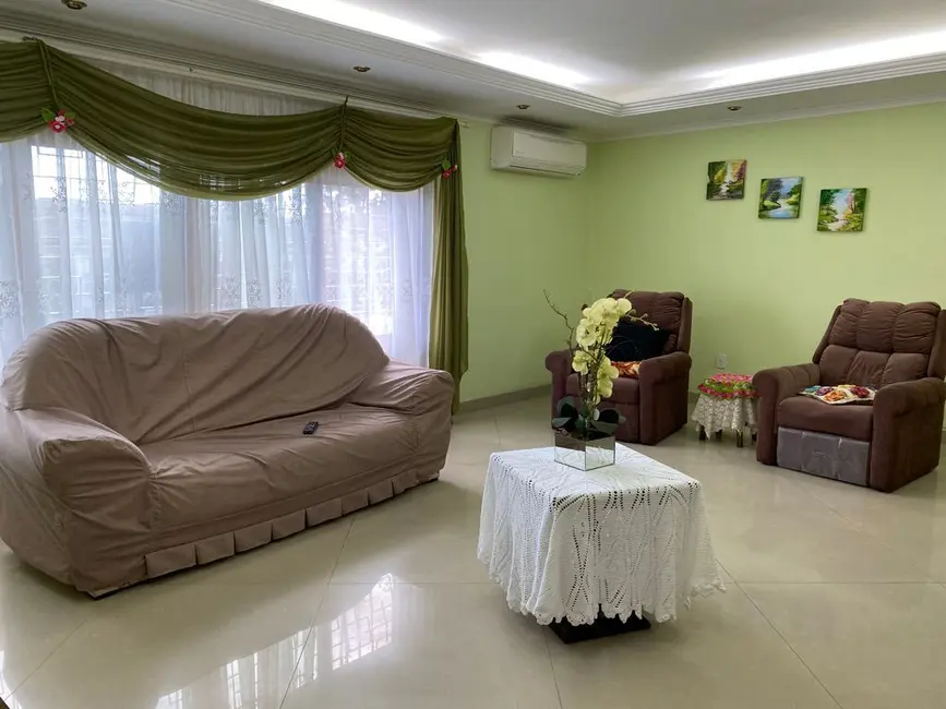 Casa com 3 quartos à venda, 160m2 em Cristal, Porto Alegre - RS - imagem 4 Foto 4 de Casa com 3 quartos à venda, 160m2 em Cristal, Porto Alegre - RS