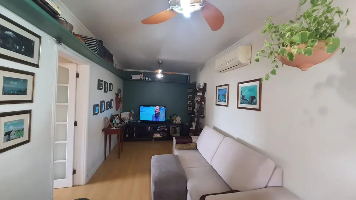 Apartamento com 2 quartos à venda, 74m2 em Higienópolis, Porto Alegre - RS - imagem 3 Foto 3 de Apartamento com 2 quartos à venda, 74m2 em Higienópolis, Porto Alegre - RS