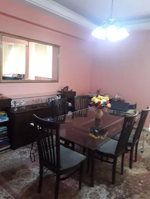 Apartamento com 2 quartos à venda, 113m2 em Independência, Porto Alegre - RS - imagem 2 Foto 2 de Apartamento com 2 quartos à venda, 113m2 em Independência, Porto Alegre - RS