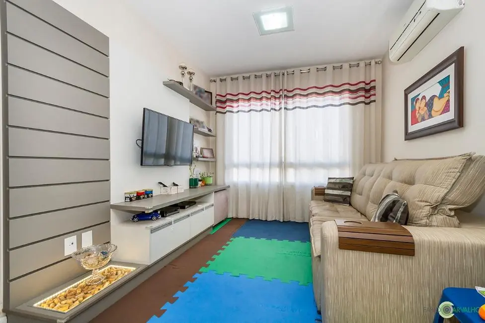 Foto 4 de Apartamento com 2 quartos à venda, 68m2 em Jardim Lindóia, Porto Alegre - RS