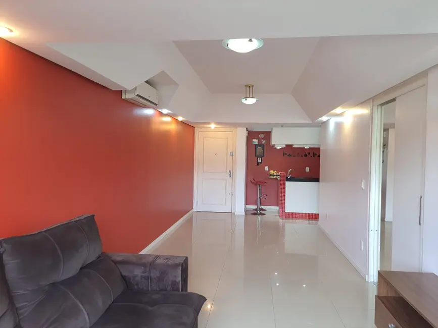 Apartamento com 2 quartos à venda, 71m2 em Teresópolis, Porto Alegre - RS - imagem 6 Foto 6 de Apartamento com 2 quartos à venda, 71m2 em Teresópolis, Porto Alegre - RS