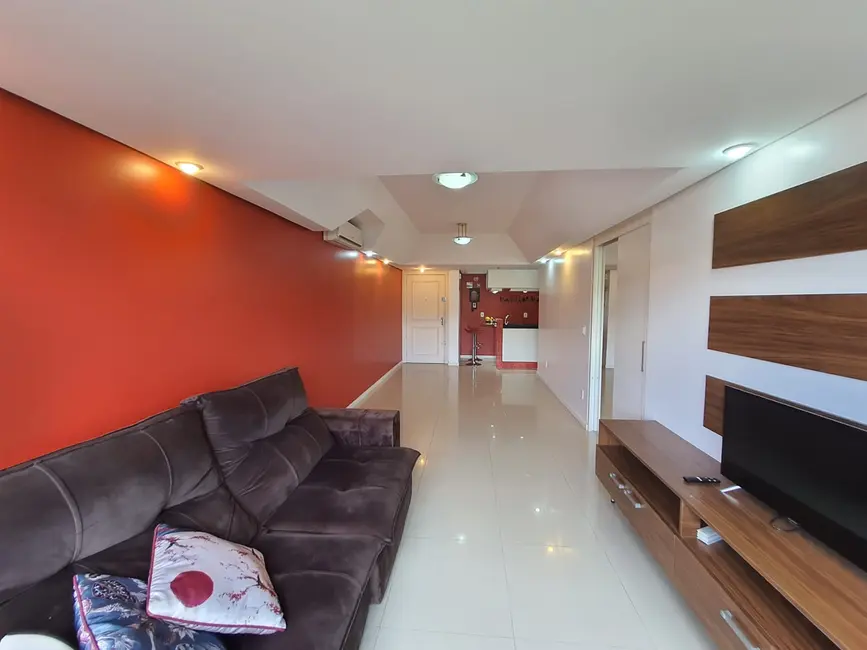 Apartamento com 2 quartos à venda, 71m2 em Teresópolis, Porto Alegre - RS - imagem 7 Foto 7 de Apartamento com 2 quartos à venda, 71m2 em Teresópolis, Porto Alegre - RS