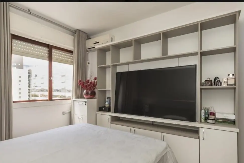 Apartamento com 3 quartos à venda, 78m2 em Santana, Porto Alegre - RS - imagem 6 Foto 6 de Apartamento com 3 quartos à venda, 78m2 em Santana, Porto Alegre - RS