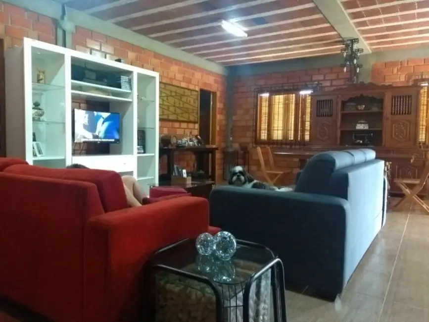 Chácara com 2 quartos à venda, 20000m2 em Taquara - RS - imagem 5 Foto 5 de Chácara com 2 quartos à venda, 20000m2 em Taquara - RS