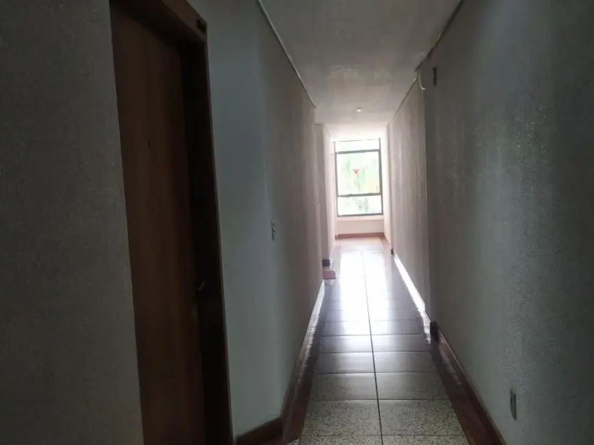 Sala Comercial à venda, 32m2 em Menino Deus, Porto Alegre - RS - imagem 4 Foto 4 de Sala Comercial à venda, 32m2 em Menino Deus, Porto Alegre - RS