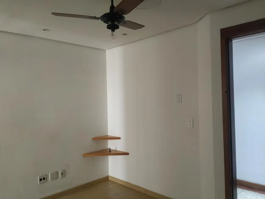 Sala Comercial à venda, 32m2 em Menino Deus, Porto Alegre - RS - imagem 8 Foto 8 de Sala Comercial à venda, 32m2 em Menino Deus, Porto Alegre - RS