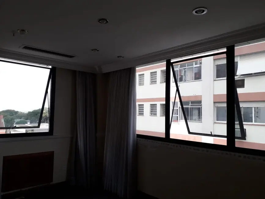 Foto 5 de Sala Comercial à venda, 46m2 em Três Figueiras, Porto Alegre - RS