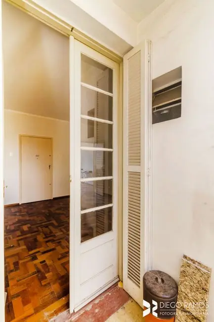Foto 5 de Apartamento com 3 quartos à venda, 105m2 em Azenha, Porto Alegre - RS