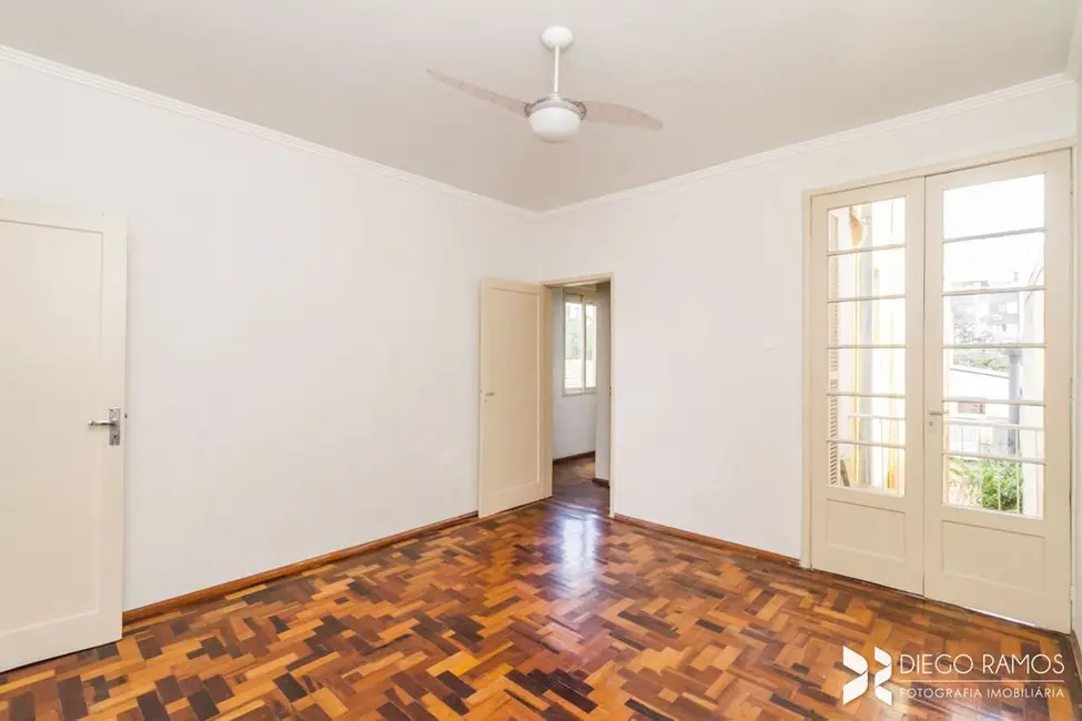 Foto 3 de Apartamento com 3 quartos à venda, 105m2 em Azenha, Porto Alegre - RS