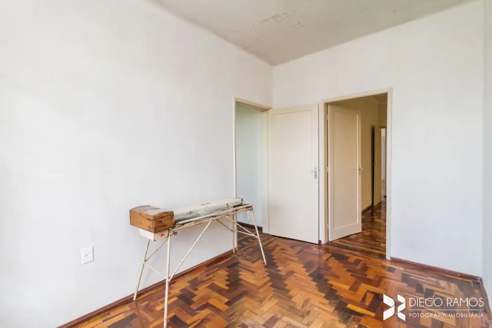 Foto 9 de Apartamento com 3 quartos à venda, 105m2 em Azenha, Porto Alegre - RS