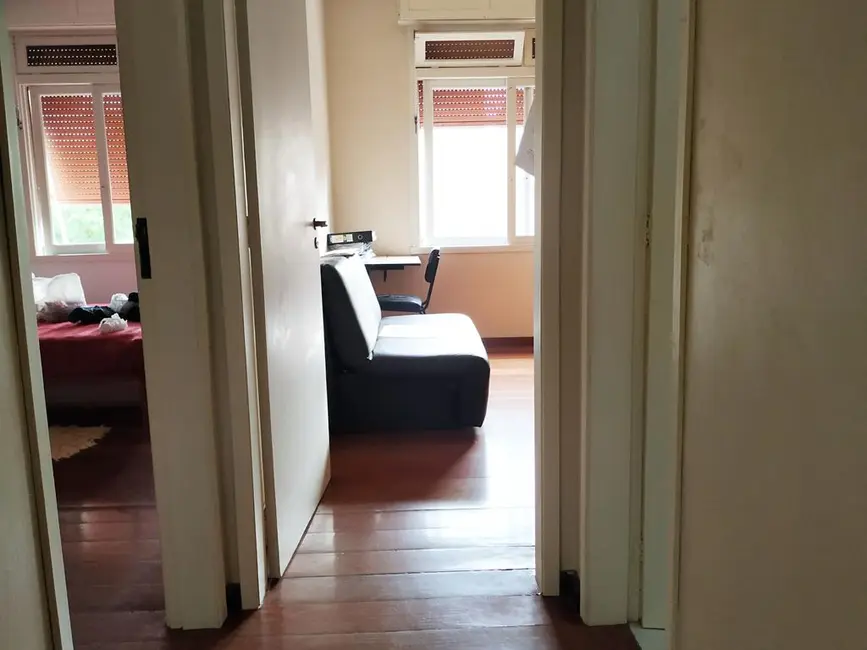 Apartamento com 2 quartos à venda, 60m2 em Praia de Belas, Porto Alegre - RS - imagem 7 Foto 7 de Apartamento com 2 quartos à venda, 60m2 em Praia de Belas, Porto Alegre - RS