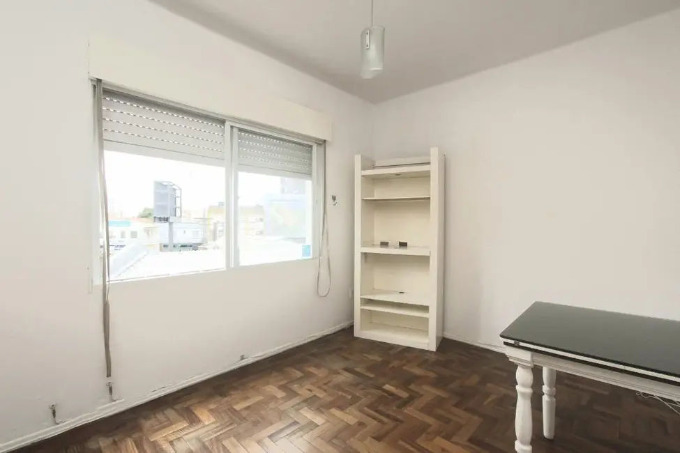 Foto 3 de Apartamento com 1 quarto à venda, 49m2 em São João, Porto Alegre - RS