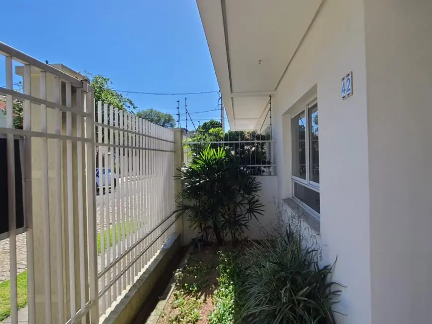 Casa com 3 quartos à venda, 105m2 em Jardim Itu, Porto Alegre - RS - imagem 7 Foto 7 de Casa com 3 quartos à venda, 105m2 em Jardim Itu, Porto Alegre - RS