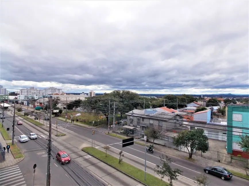 Cobertura com 3 quartos à venda, 156m2 em Jardim Itu Sabará, Porto Alegre - RS - imagem 8 Foto 8 de Cobertura com 3 quartos à venda, 156m2 em Jardim Itu Sabará, Porto Alegre - RS