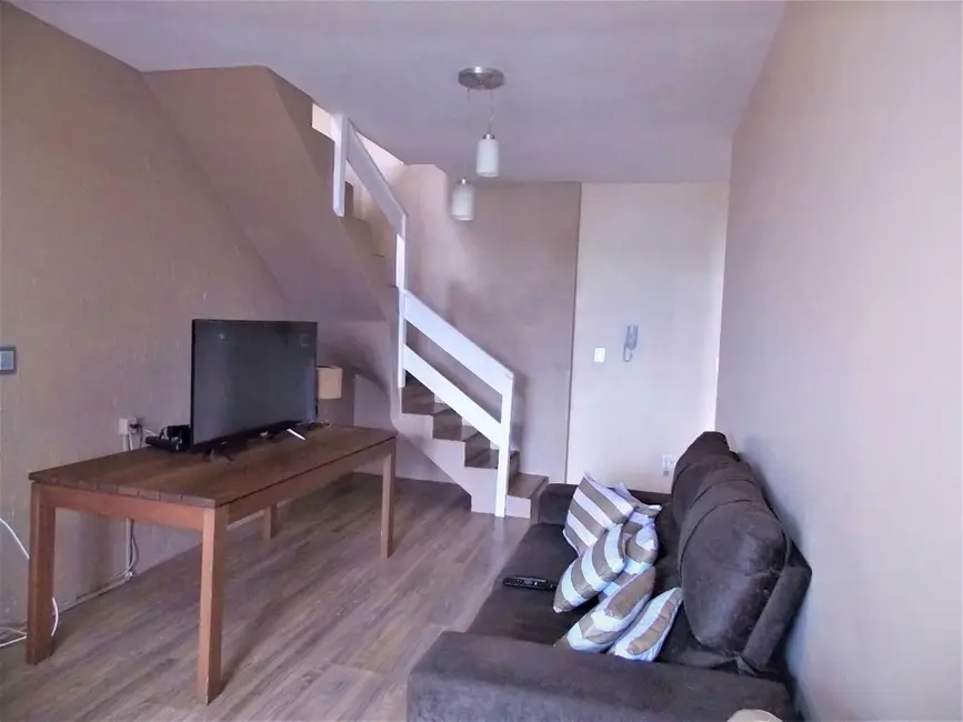 Cobertura com 3 quartos à venda, 156m2 em Jardim Itu Sabará, Porto Alegre - RS - imagem 5 Foto 5 de Cobertura com 3 quartos à venda, 156m2 em Jardim Itu Sabará, Porto Alegre - RS