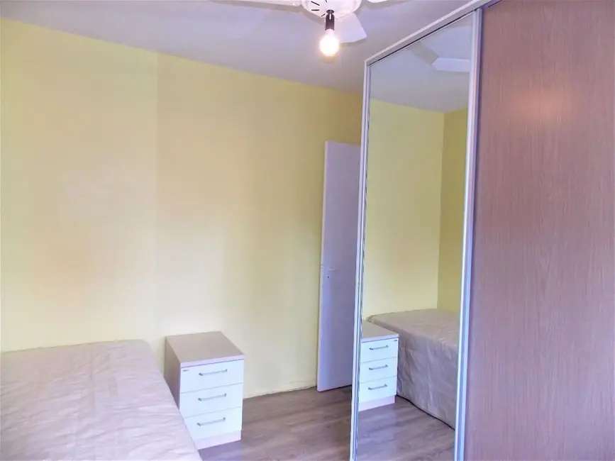 Cobertura com 3 quartos à venda, 156m2 em Jardim Itu Sabará, Porto Alegre - RS - imagem 9 Foto 9 de Cobertura com 3 quartos à venda, 156m2 em Jardim Itu Sabará, Porto Alegre - RS