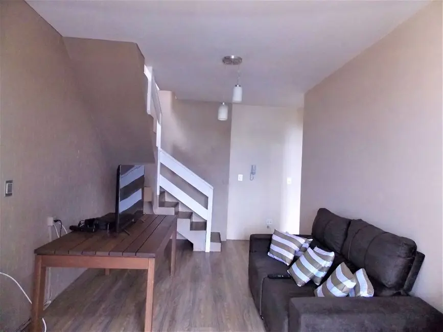 Cobertura com 3 quartos à venda, 156m2 em Jardim Itu Sabará, Porto Alegre - RS - imagem 4 Foto 4 de Cobertura com 3 quartos à venda, 156m2 em Jardim Itu Sabará, Porto Alegre - RS