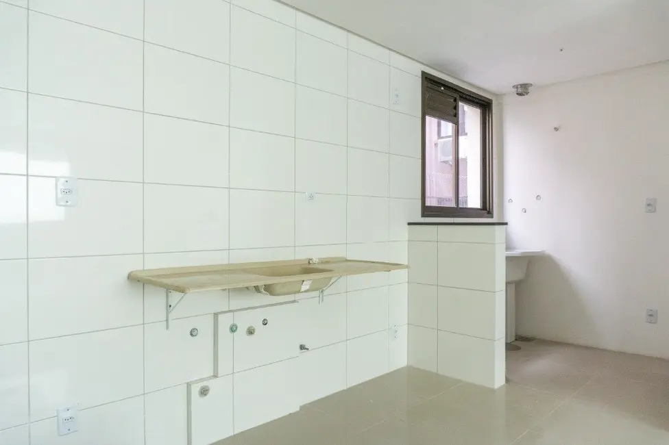 Foto 4 de Apartamento com 3 quartos à venda, 85m2 em Chácara das Pedras, Porto Alegre - RS