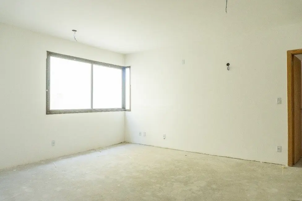 Foto 3 de Apartamento com 3 quartos à venda, 85m2 em Chácara das Pedras, Porto Alegre - RS