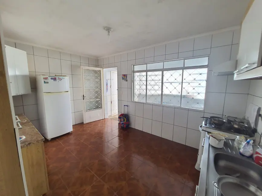 Casa com 3 quartos à venda, 122m2 em Jardim Itu Sabará, Porto Alegre - RS - imagem 7 Foto 7 de Casa com 3 quartos à venda, 122m2 em Jardim Itu Sabará, Porto Alegre - RS