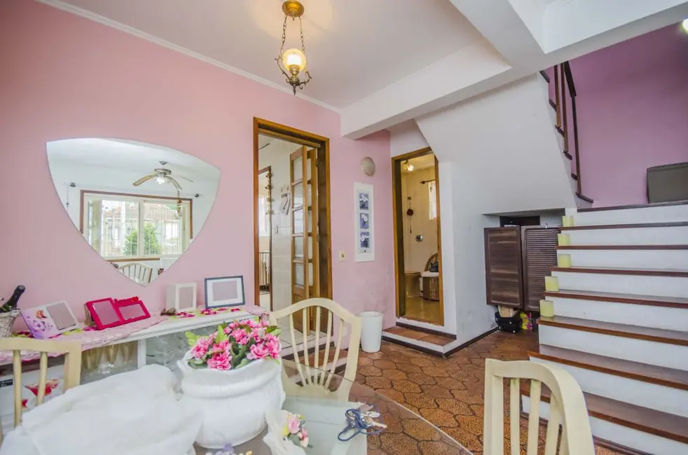 Casa com 3 quartos à venda, 138m2 em Cristo Redentor, Porto Alegre - RS - imagem 6 Foto 6 de Casa com 3 quartos à venda, 138m2 em Cristo Redentor, Porto Alegre - RS