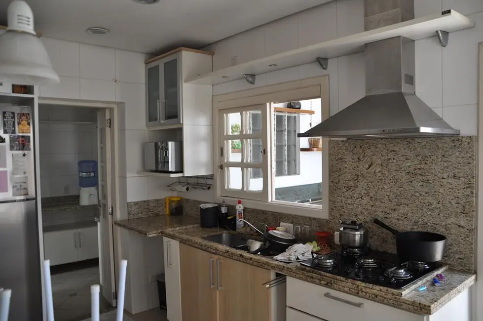 Casa com 4 quartos à venda, 526m2 em Três Figueiras, Porto Alegre - RS - imagem 7 Foto 7 de Casa com 4 quartos à venda, 526m2 em Três Figueiras, Porto Alegre - RS