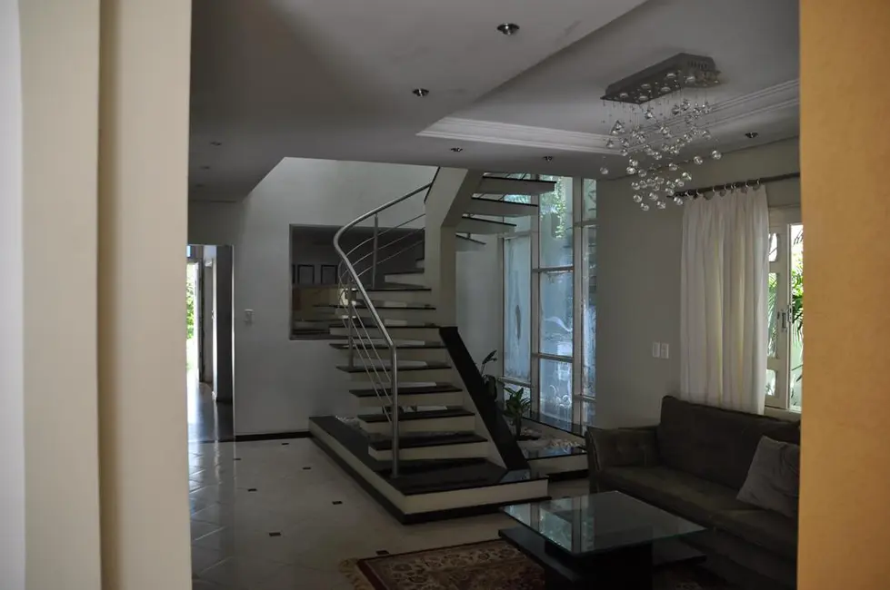 Casa com 4 quartos à venda, 526m2 em Três Figueiras, Porto Alegre - RS - imagem 8 Foto 8 de Casa com 4 quartos à venda, 526m2 em Três Figueiras, Porto Alegre - RS