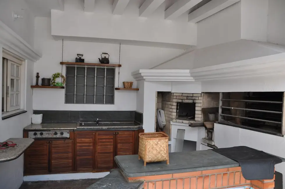 Casa com 4 quartos à venda, 526m2 em Três Figueiras, Porto Alegre - RS - imagem 6 Foto 6 de Casa com 4 quartos à venda, 526m2 em Três Figueiras, Porto Alegre - RS