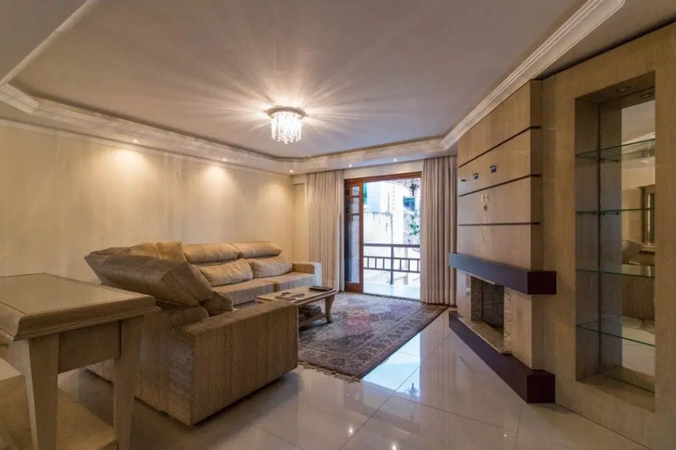 Foto 6 de Sobrado com 4 quartos à venda, 499m2 em Vila Ipiranga, Porto Alegre - RS