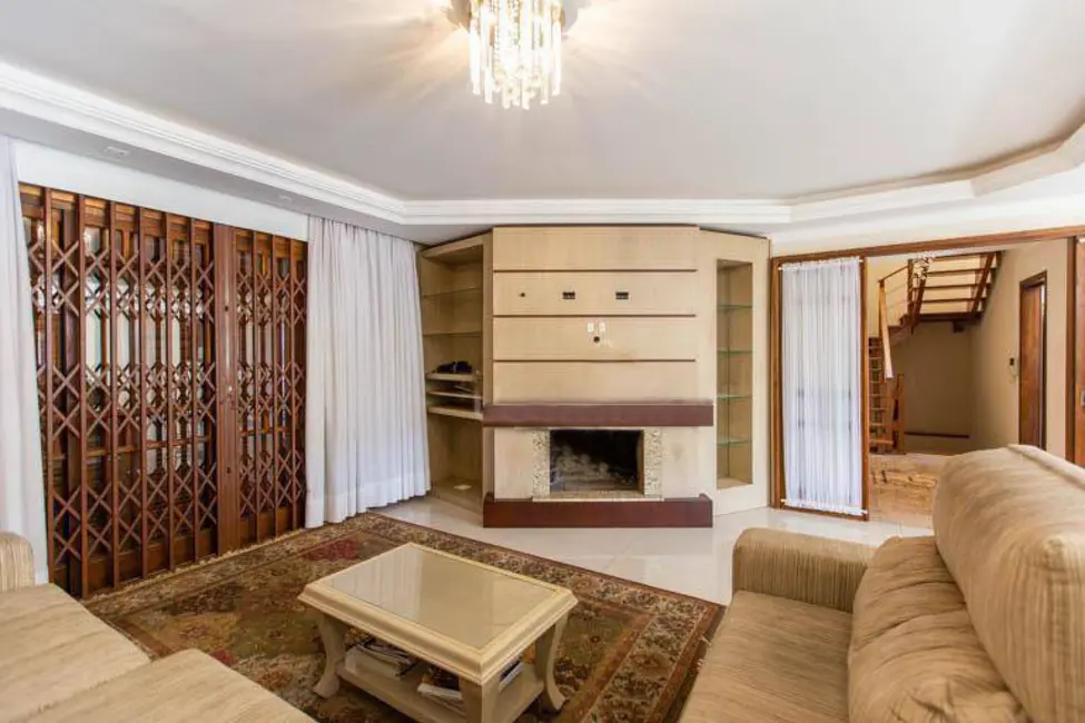 Foto 3 de Sobrado com 4 quartos à venda, 499m2 em Vila Ipiranga, Porto Alegre - RS