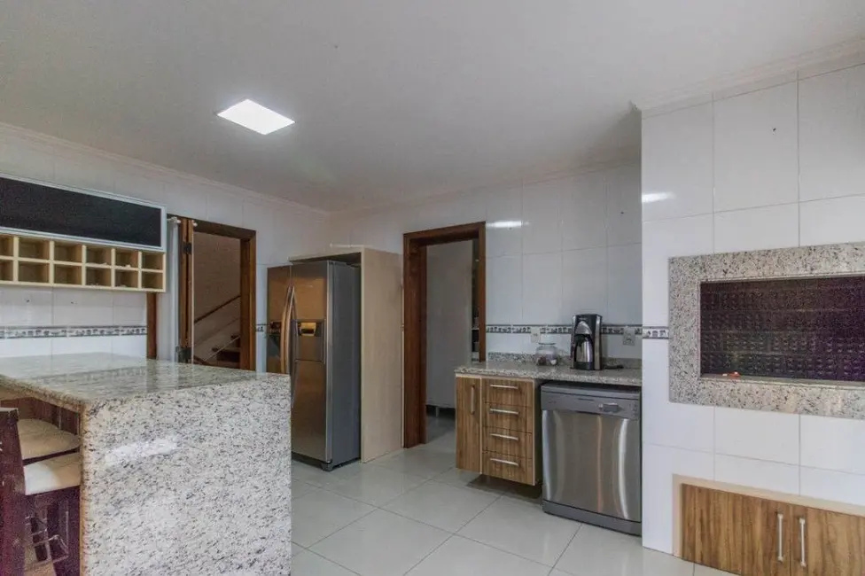 Foto 9 de Sobrado com 4 quartos à venda, 499m2 em Vila Ipiranga, Porto Alegre - RS