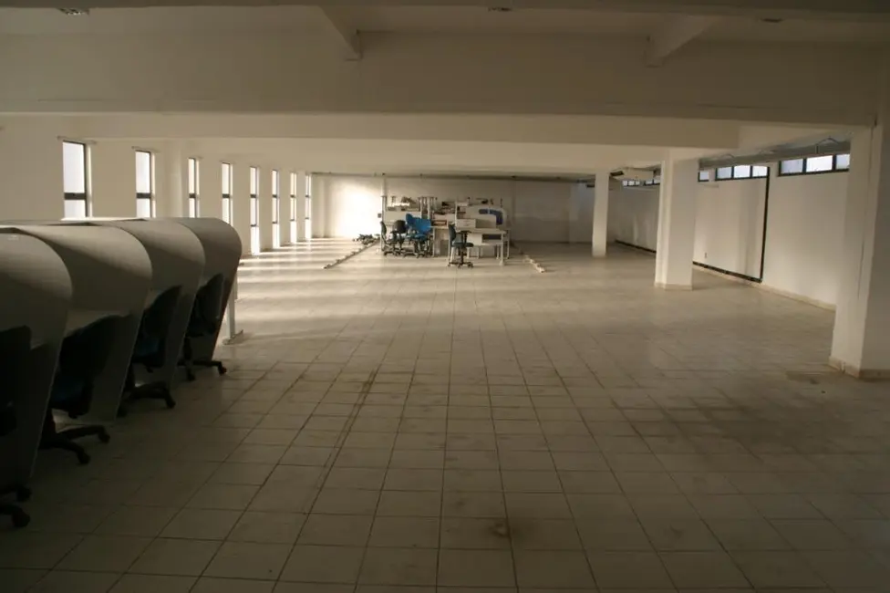 Sala Comercial à venda, 1600m2 em Navegantes, Porto Alegre - RS - imagem 5 Foto 5 de Sala Comercial à venda, 1600m2 em Navegantes, Porto Alegre - RS