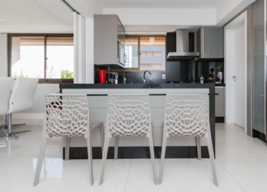 Cobertura com 3 quartos à venda, 283m2 em Bela Vista, Porto Alegre - RS - imagem 8 Foto 8 de Cobertura com 3 quartos à venda, 283m2 em Bela Vista, Porto Alegre - RS