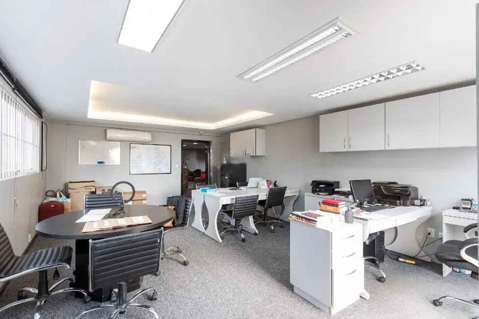 Sala Comercial à venda, 662m2 em Porto Alegre - RS - imagem 1 Foto 1 de Sala Comercial à venda, 662m2 em Porto Alegre - RS