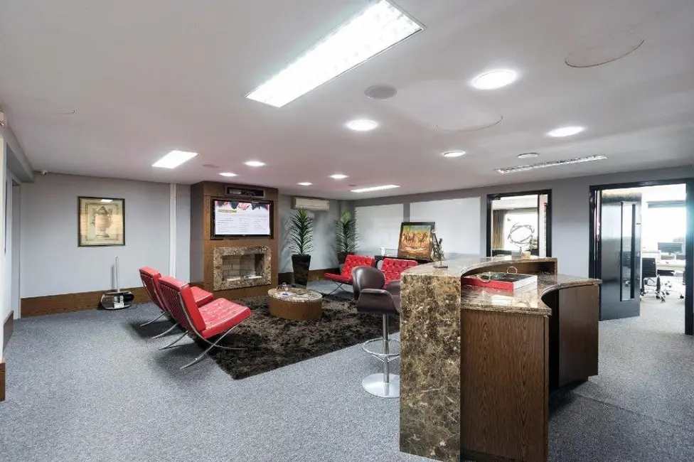 Sala Comercial à venda, 662m2 em Porto Alegre - RS - imagem 3 Foto 3 de Sala Comercial à venda, 662m2 em Porto Alegre - RS