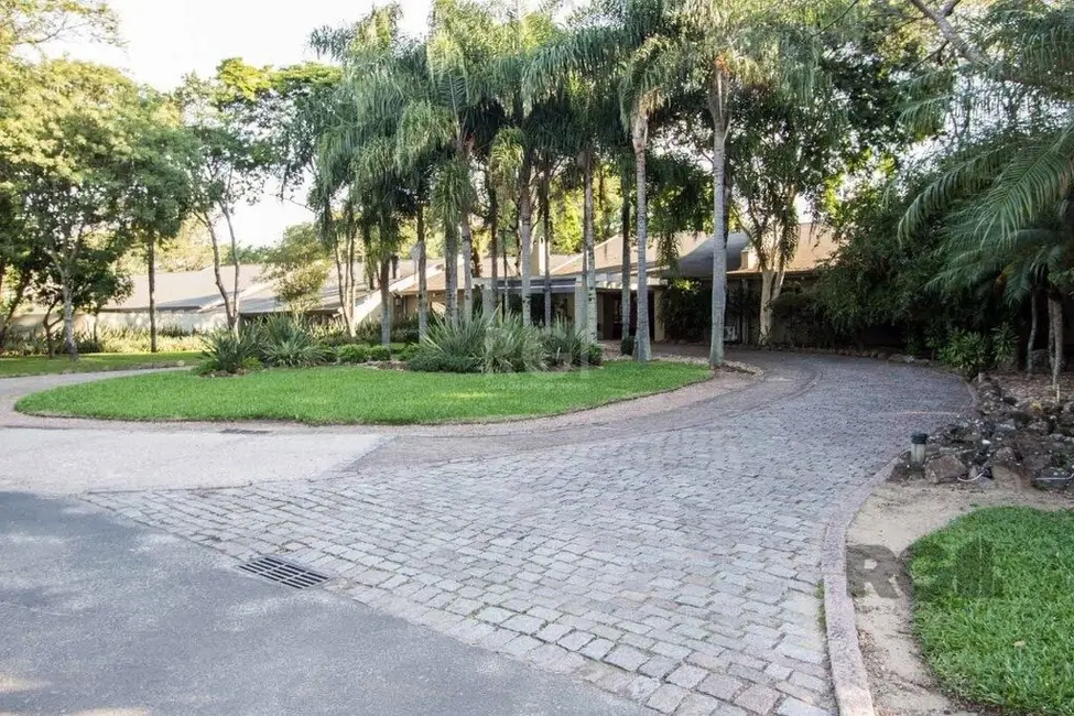 Casa com 4 quartos à venda, 295m2 em Belém Novo, Porto Alegre - RS - imagem 2 Foto 2 de Casa com 4 quartos à venda, 295m2 em Belém Novo, Porto Alegre - RS
