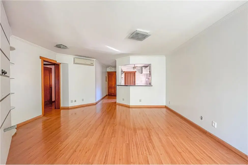 Apartamento com 3 quartos à venda, 99m2 em Vila Ipiranga, Porto Alegre - RS - imagem 4 Foto 4 de Apartamento com 3 quartos à venda, 99m2 em Vila Ipiranga, Porto Alegre - RS