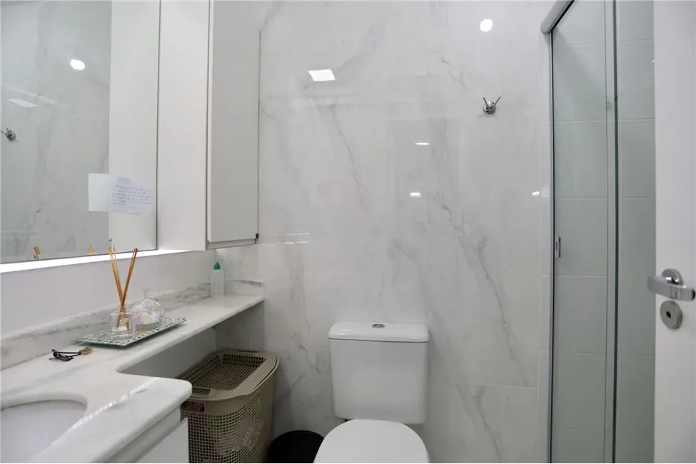 Foto 9 de Apartamento com 3 quartos à venda, 66m2 em Vila Ipiranga, Porto Alegre - RS