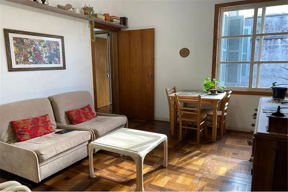 Foto 4 de Apartamento com 2 quartos à venda, 69m2 em Santa Cecília, Porto Alegre - RS